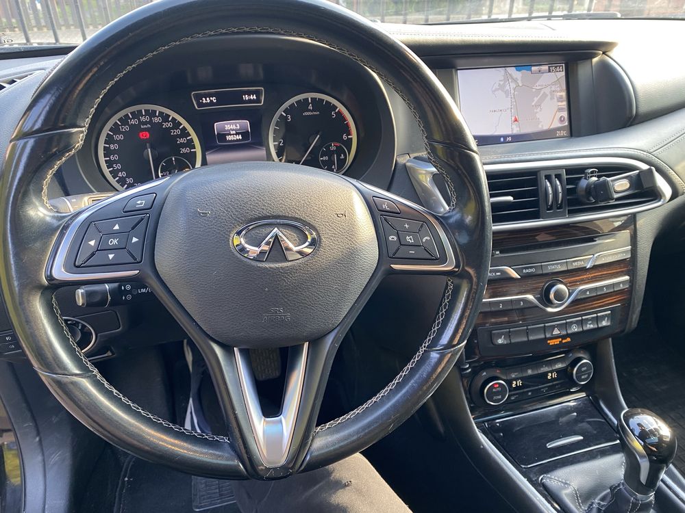 Sprzedam INFINITI Q30 mozliwosc zamiany