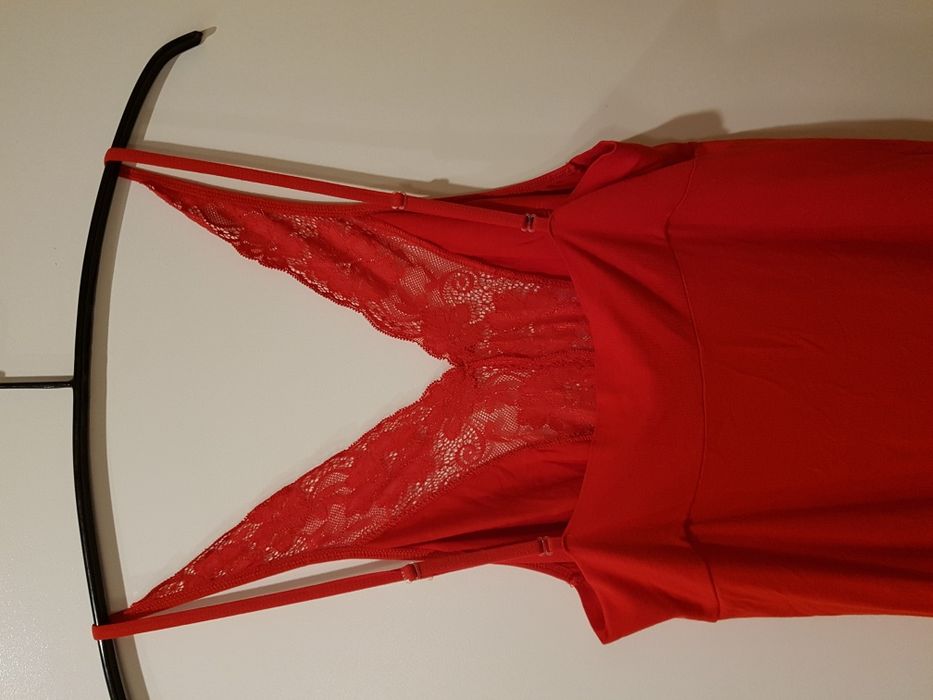 Walentynki. Nowy, piękny komplet: szlafrok z koszulką De Lafense