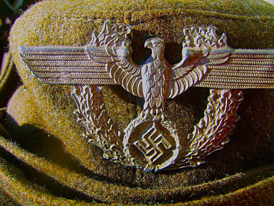 Stara Niemiecka Czapka 3 Rzesza 1944 r z Filmu o Rzeszy Orzeł