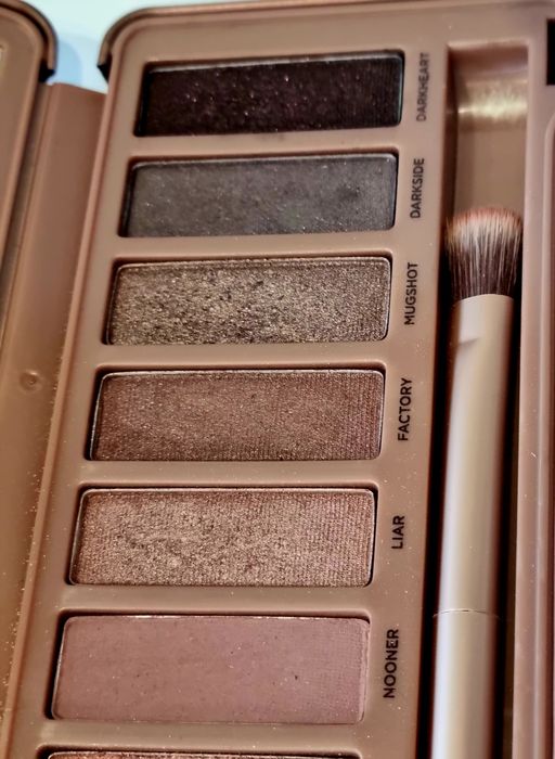 Urban Decay, Naked3, paleta cieni do powiek z pędzelkiem, Nak
