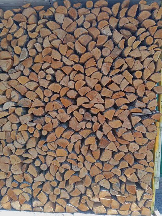 Продам дрова колоті в Фастові та околицях з доставкою