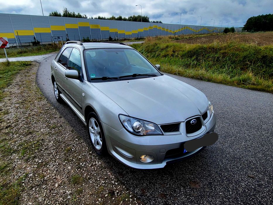 SUBARU IMPREZA 2.0 B automat skóra klima grz.fotele hak 4x4 SUPER STAN