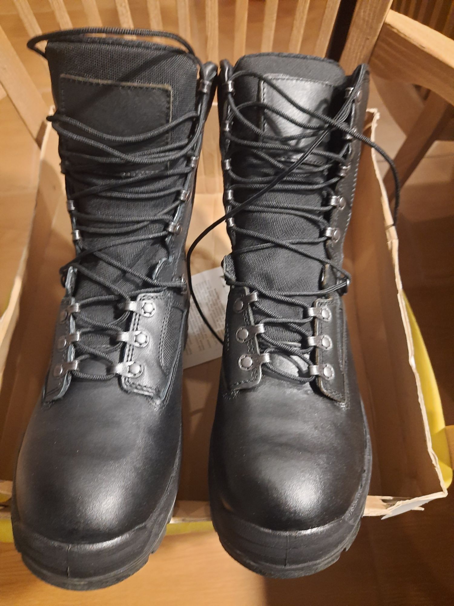 Buty taktyczne skoczki goratex 44/28,5