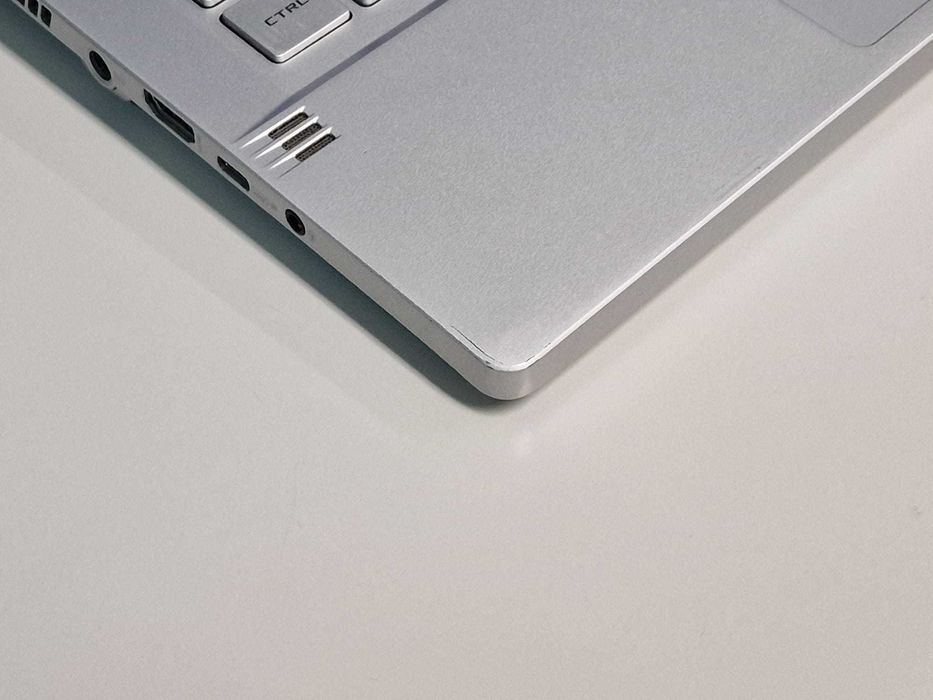 ASUS ROG Zephyrus G14 – Ryzen 9, RTX 2060, 32 GB RAM, 1 TB SSD