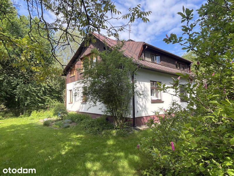 Ustroń - dom o pow. 210 m2, działka 12 ar