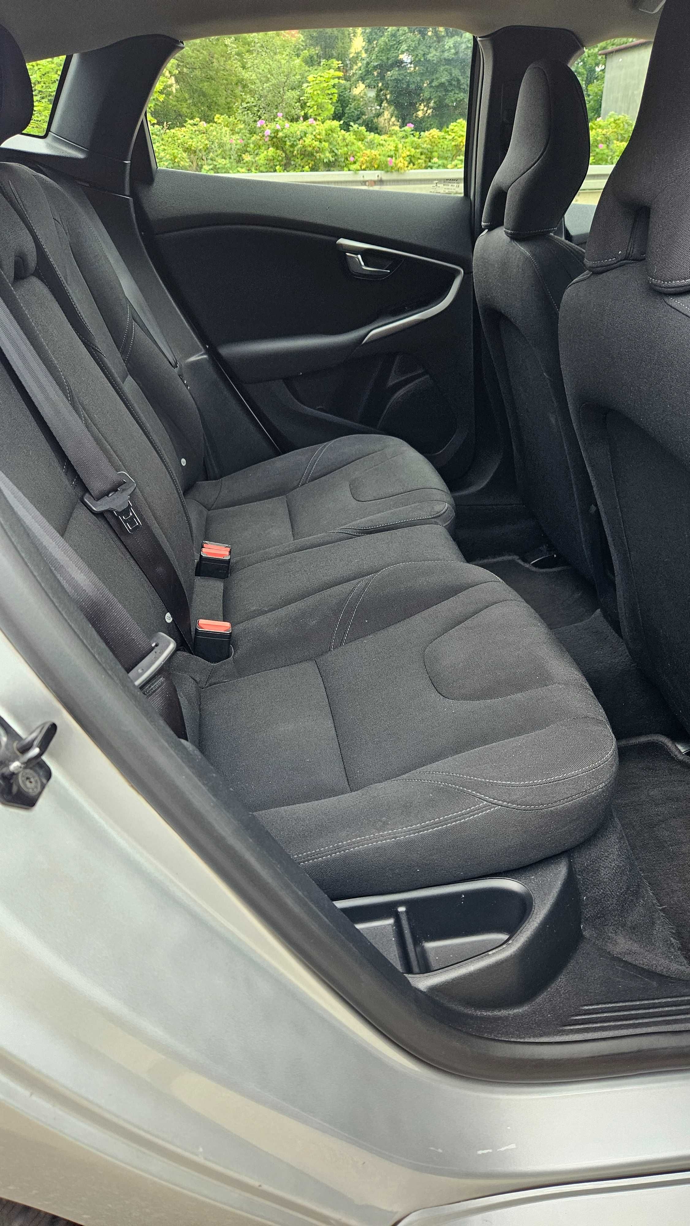 Volvo V40 2.0D 150KM D3 / Klima / Zadbany