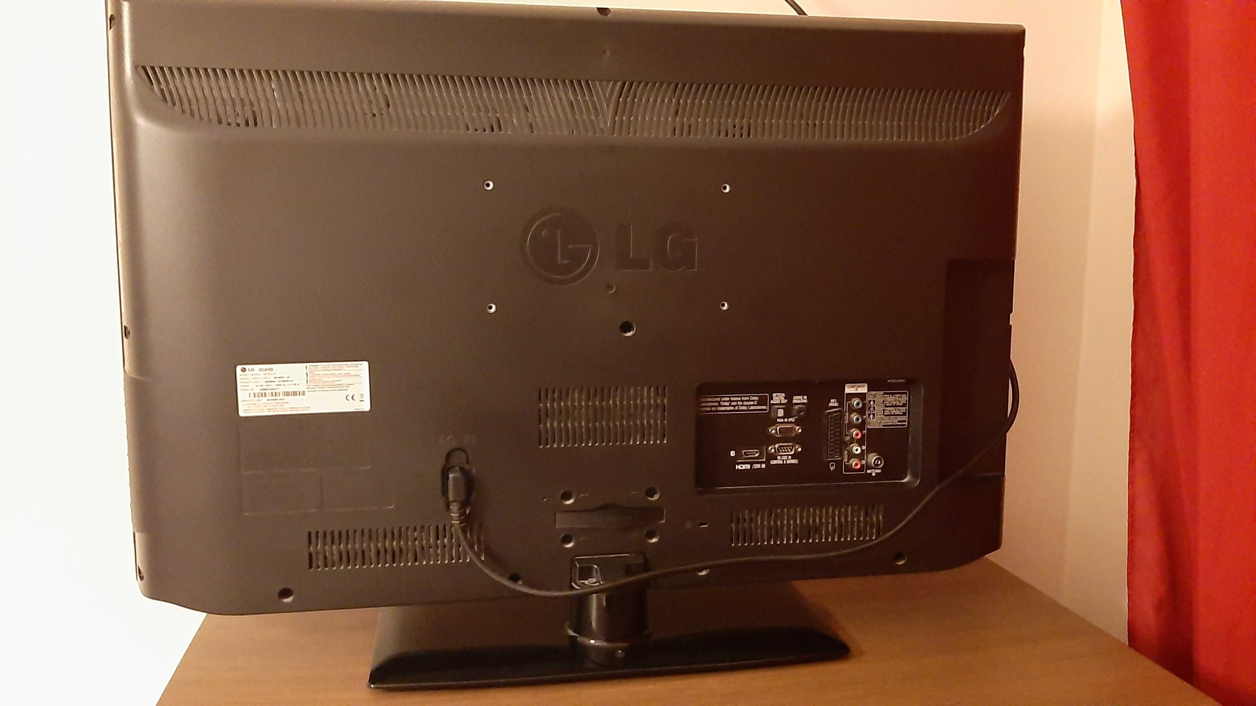 Televisão LG 32'' - LCD / LED