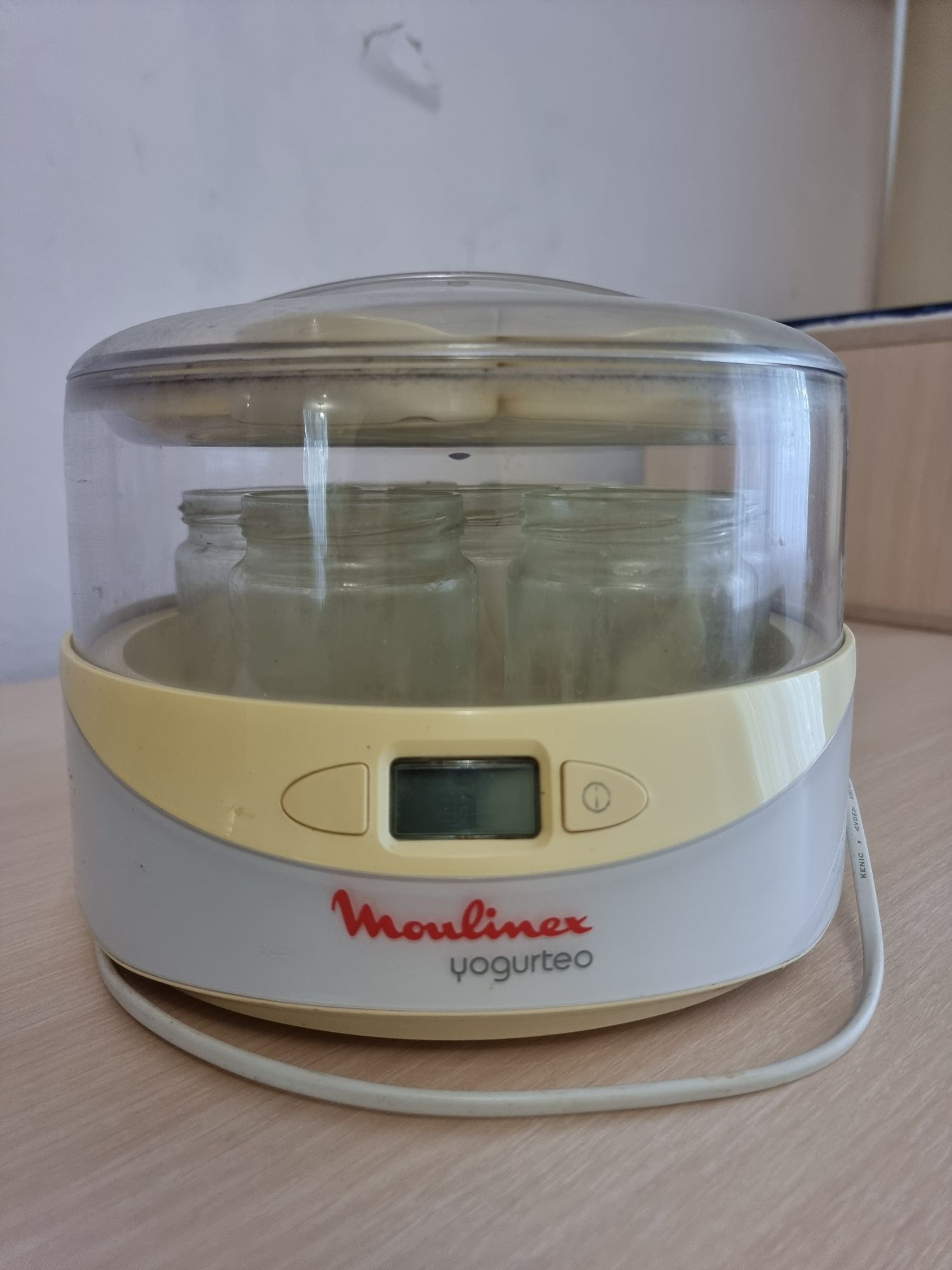 Йогуртниця moulinex yogurteo  yg230