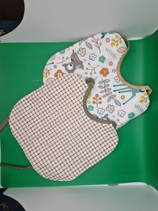 Babetes em tecido impremiavel