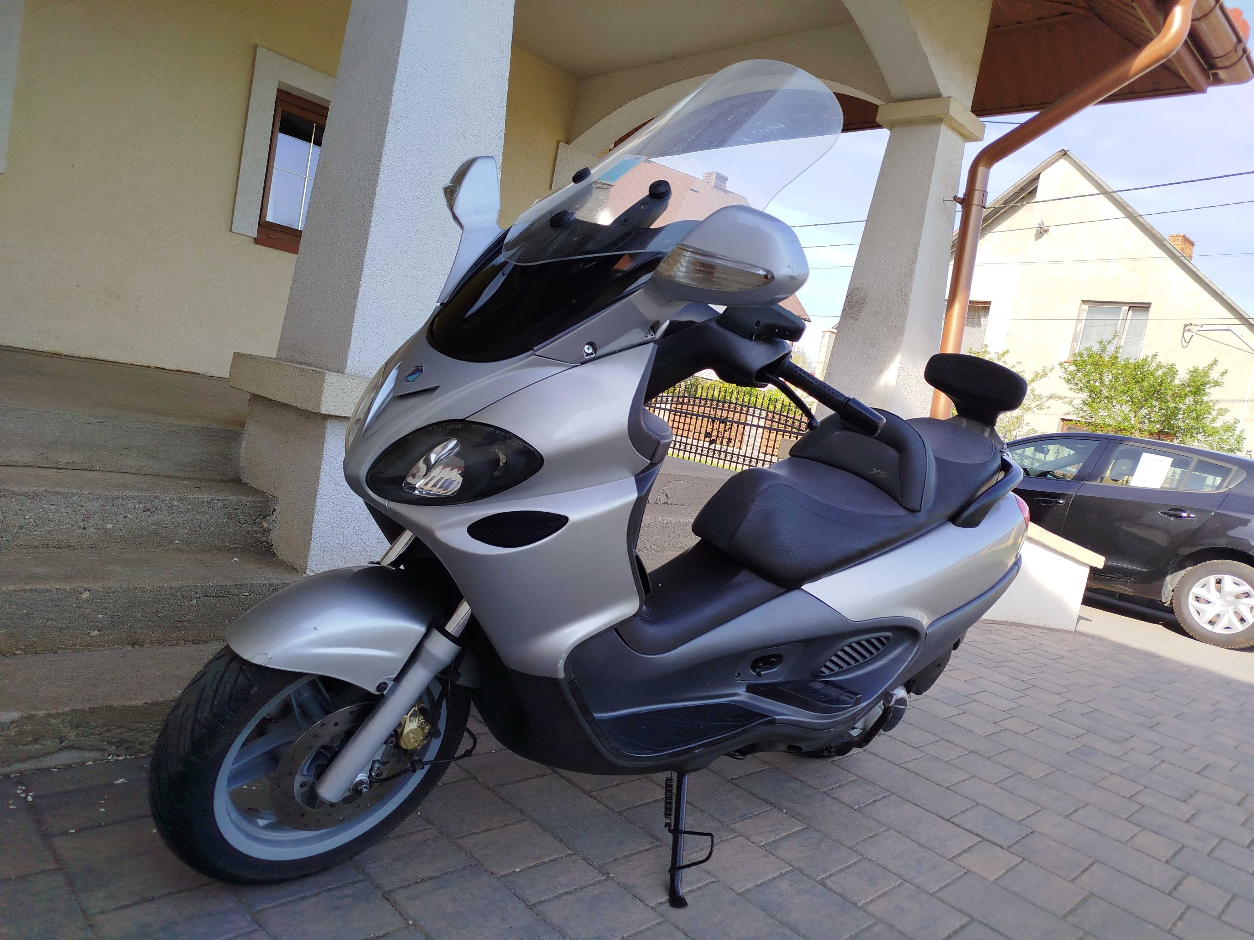Piaggio X-9 Evolution 125/500, 2004,   niski przebieg