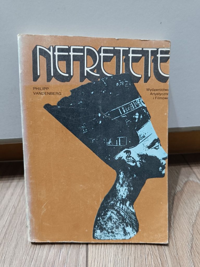 Nefretete - P. Vandenberg