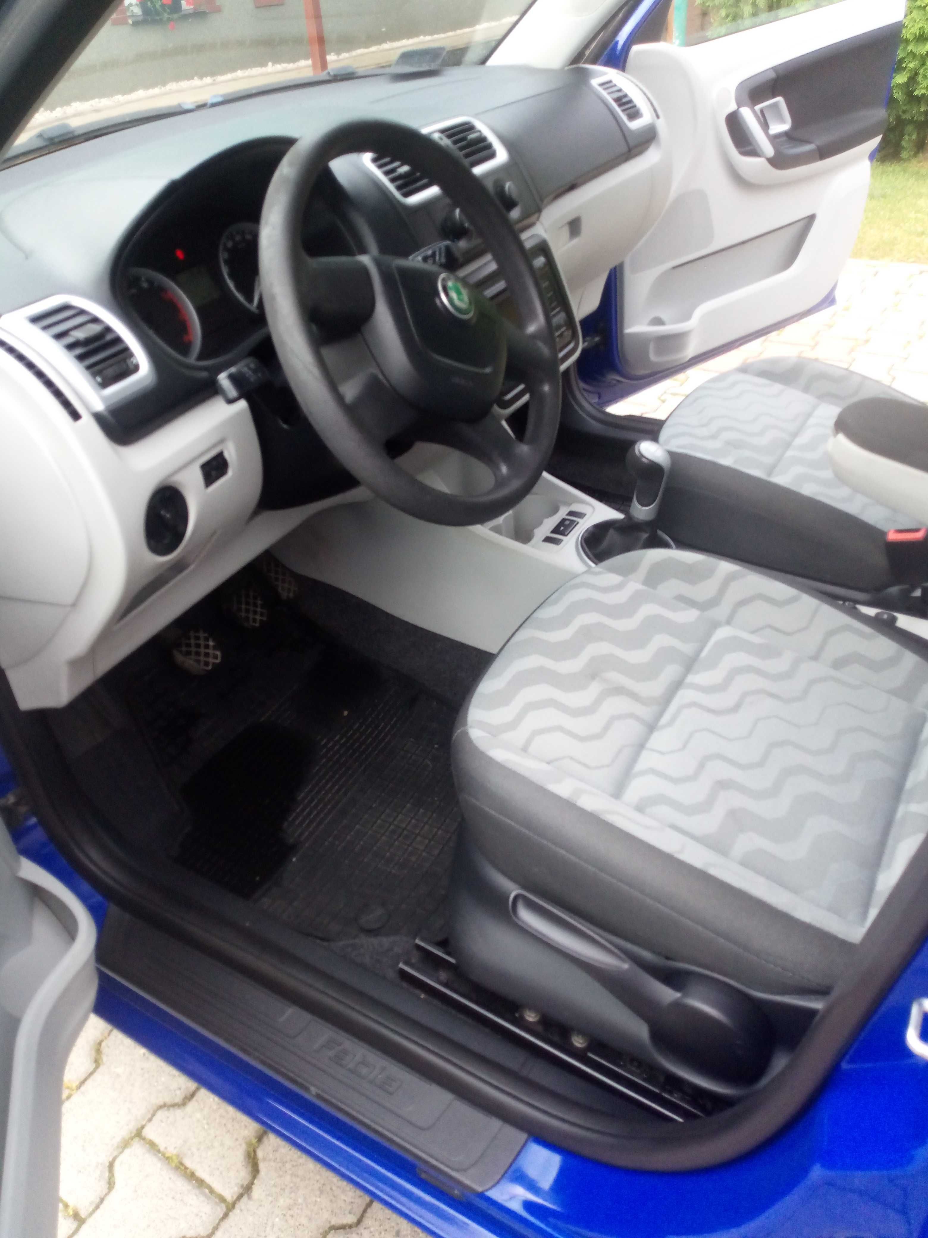 Skoda fabia 2009 klima Mały przebieg