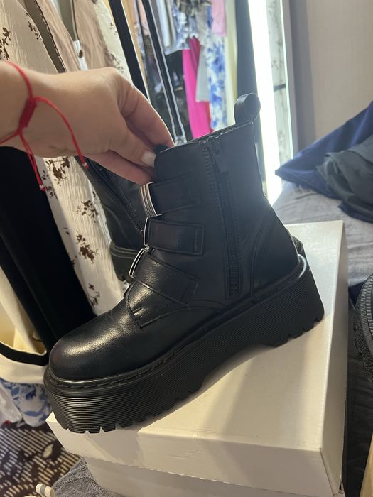 Шкіряні боти ,ботінки ,зима ,осінь