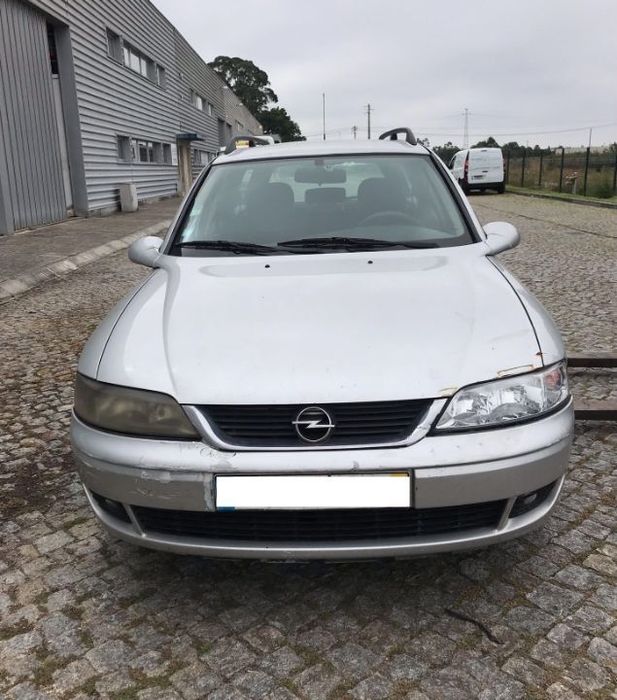 Opel Vectra B 2.2 DTi Caravan 2001  - Para Peças