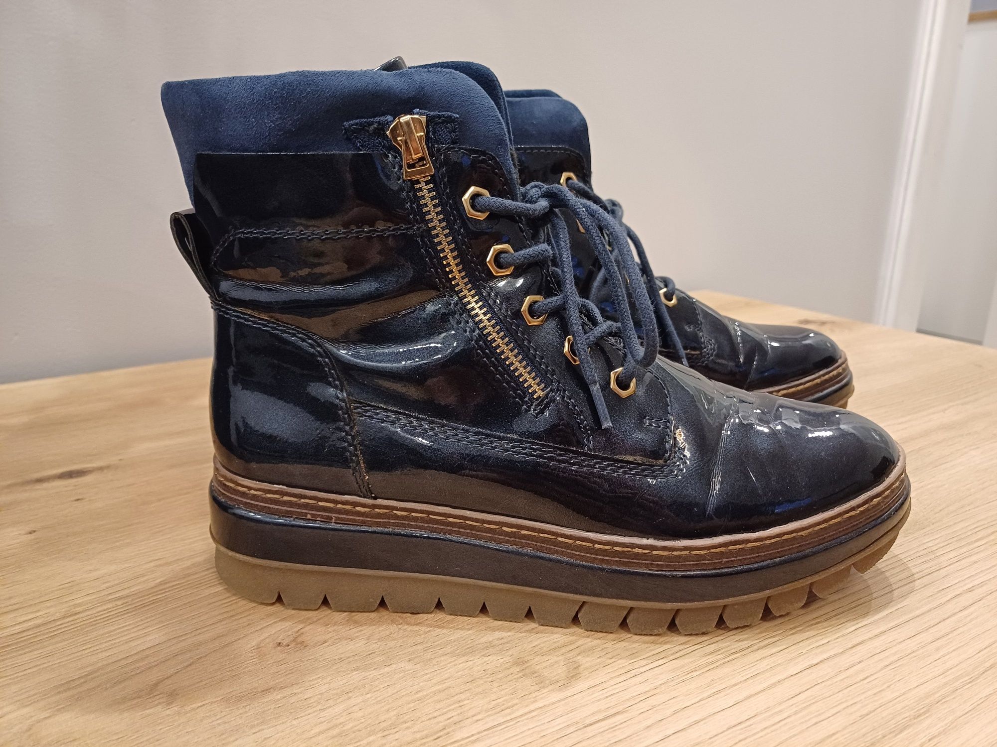 Buty Tamaris botki zimowe rozmiar 39 damskie kozaki trapery