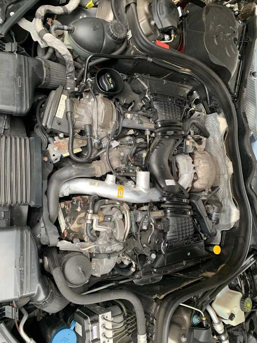 Mercedes Benz E350 повний привід 2011 рік