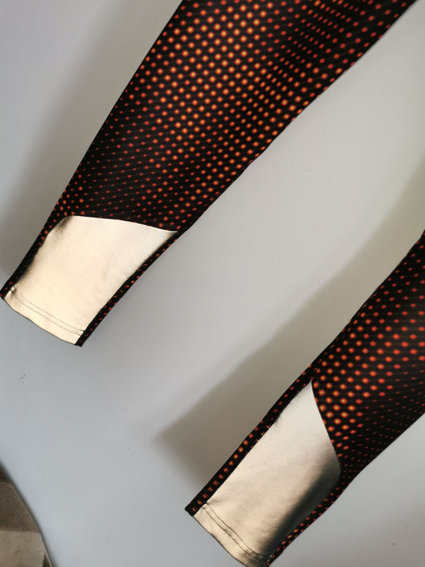 Adidas legginsy sportowe damskie wzór logowane S/M
