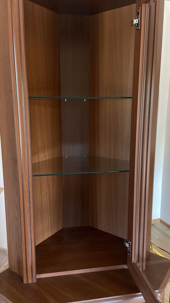 Narożna szafka witryna kredens salon