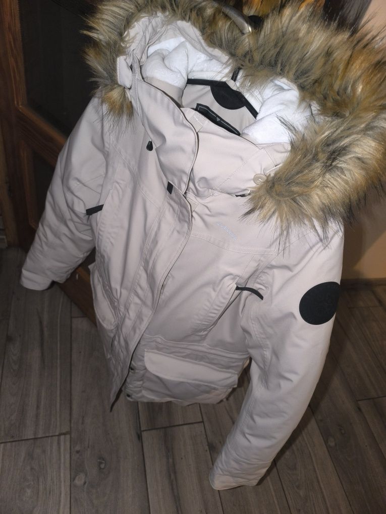 Kurtka plaszczyk Parka turystyczna damska zimowa Quechua SH900 -20°C w