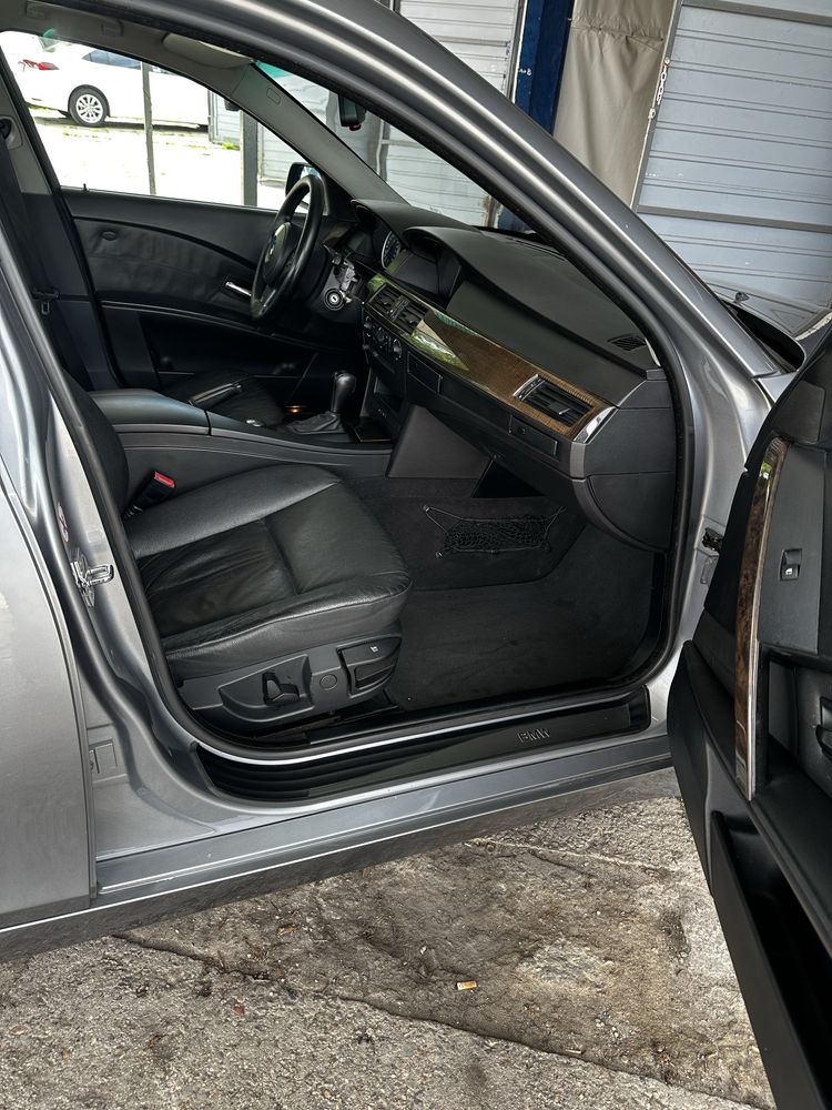 BMW E60 2.2 Benzyna 2003 Zadbane Łódź