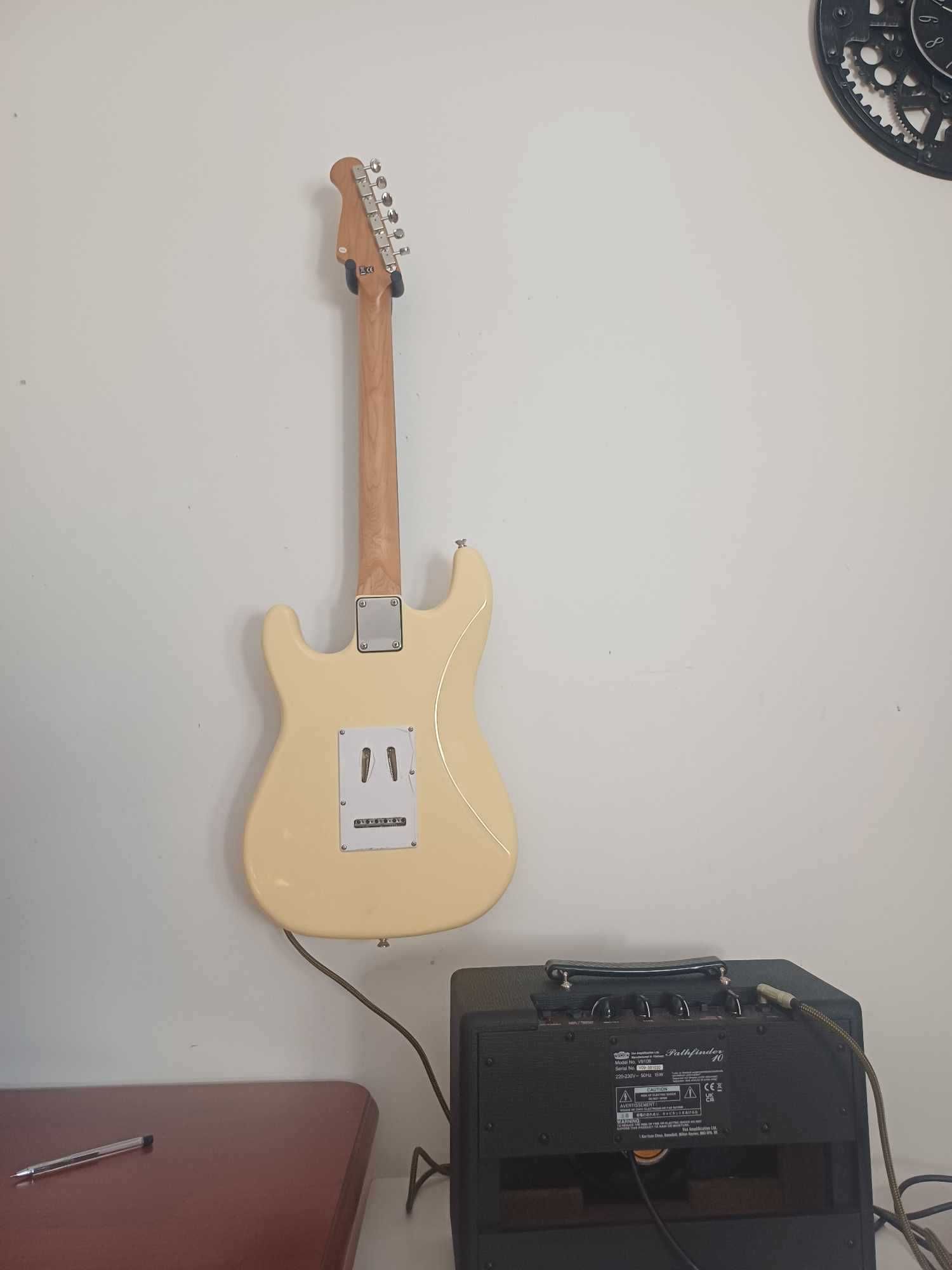 Gitara Elektryczna Harley Benton ST-62 Vintage Series + Wzmacniacz VOX