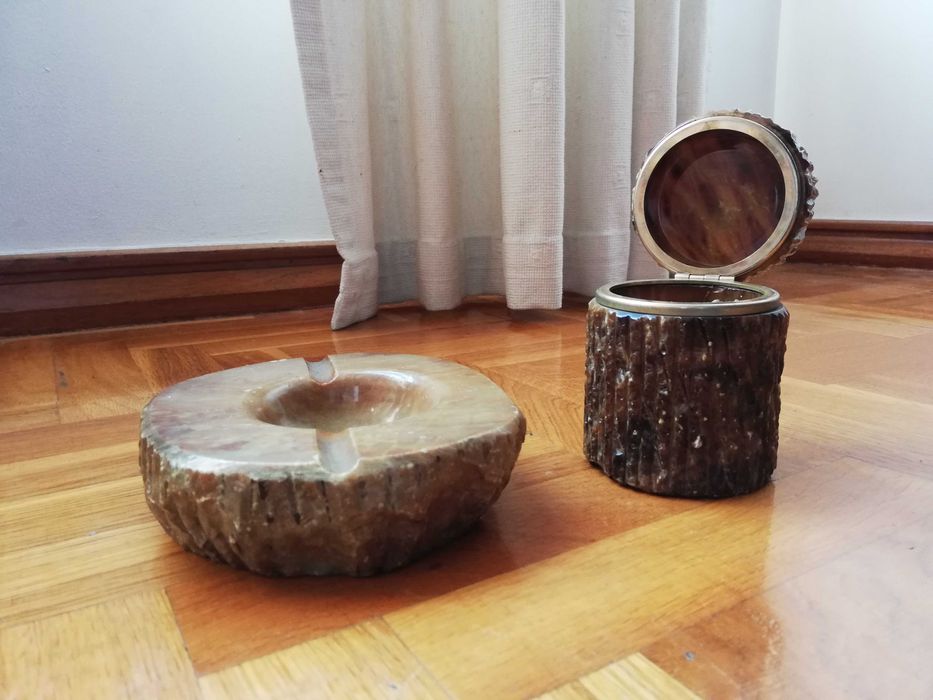 Cinzeiro e porta cigarrilhas em pedra