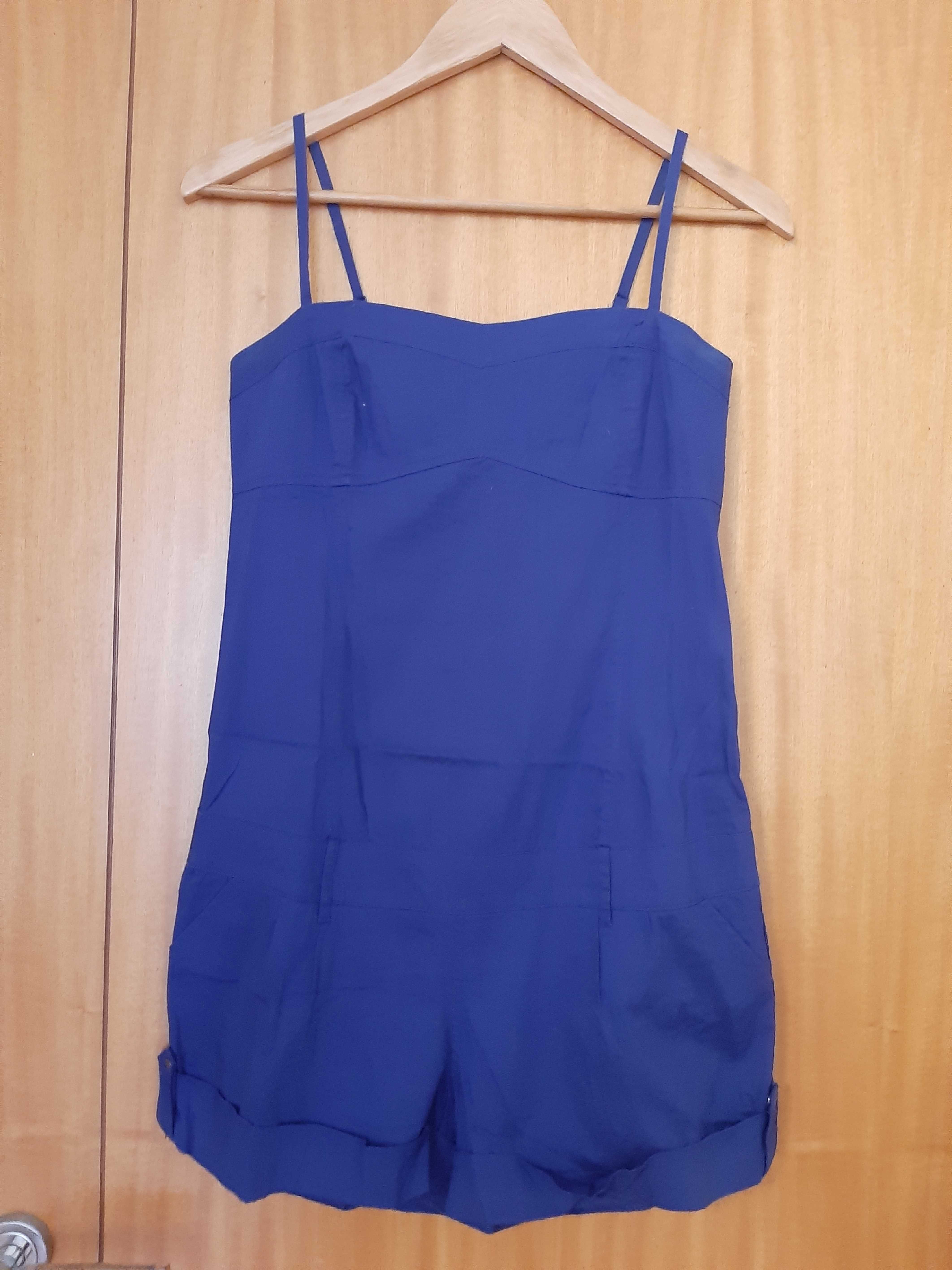 Vestidos e macacões Bershka, Stradivarius, Pull and Bear e Blanco