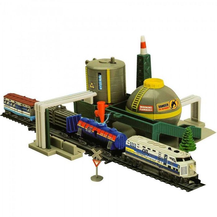 Унікальна залізниця BSQ 2087 нафтоналивна станція, довжина 670 см