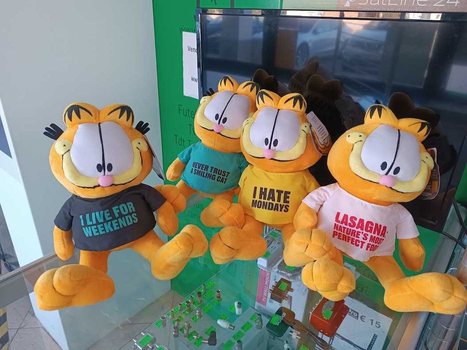 Peluches Garfield 30cm