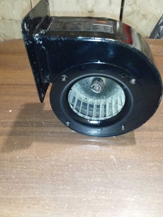 Вентилятор радіальний (відцентровий) Turbo DE 100