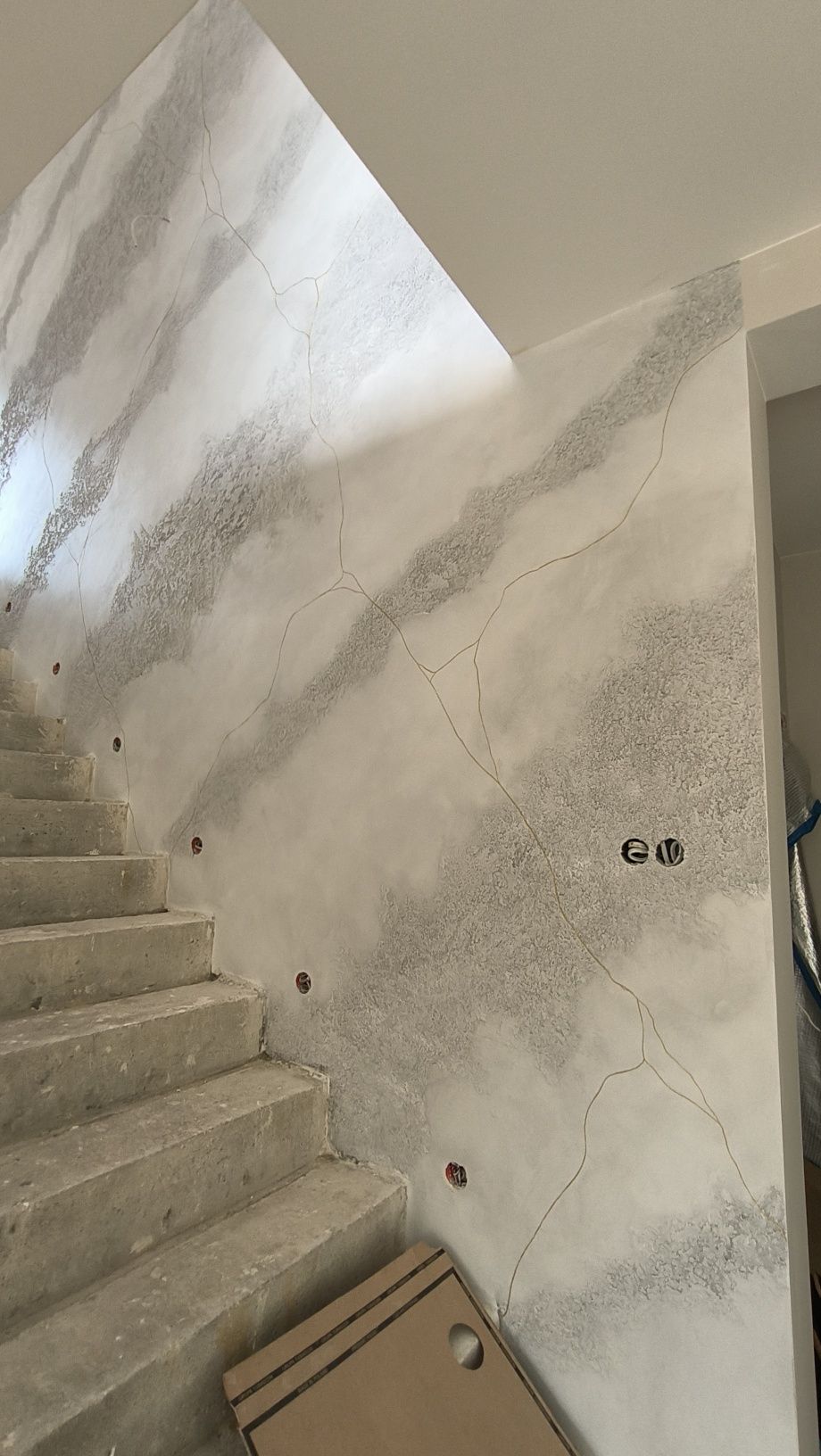 Beton architektoniczny ,trawertyn, tynk dekoracyjny