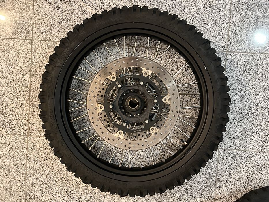 Rodas completas KTM 890 ADV R