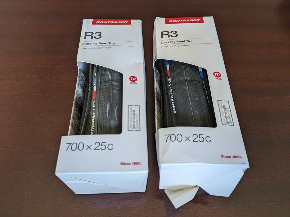 NOVO! Pneus Bicicleta BONTRAGER TREK R3 700x25 Hard Case Lite Ciclismo