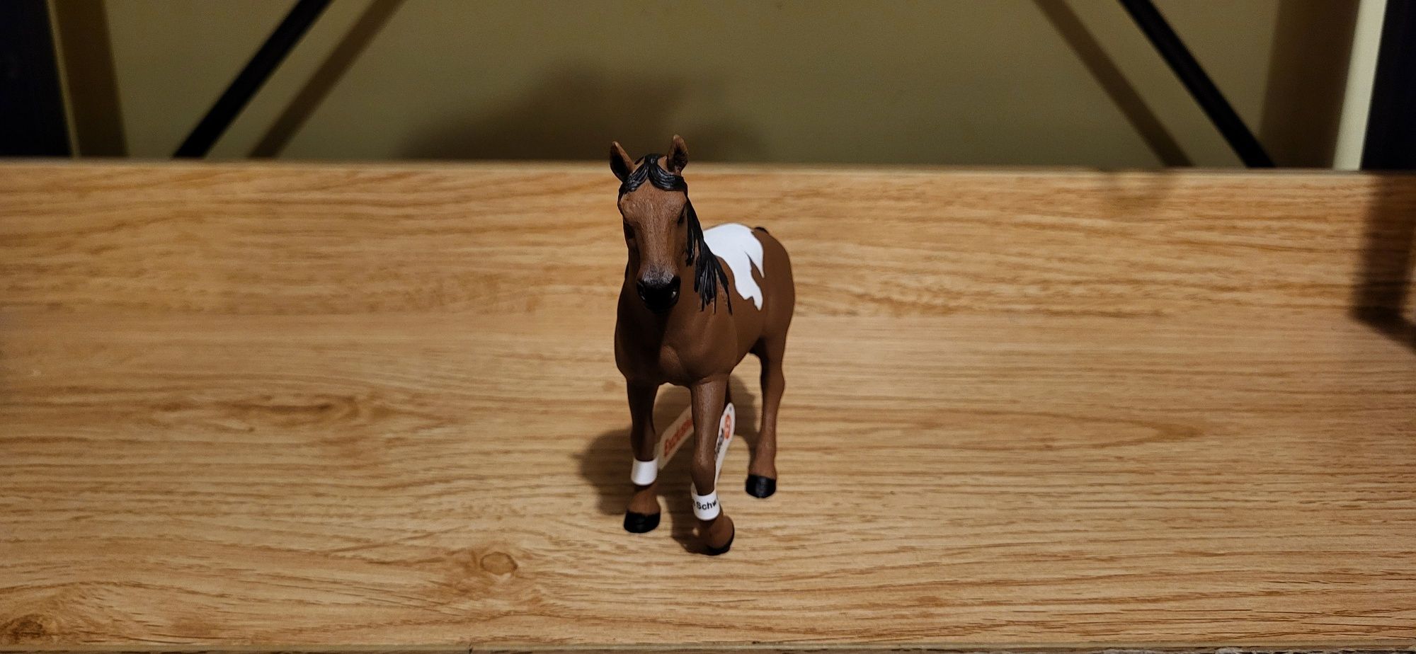 Schleich exclusive koń pinto klacz figurka edycja specjalna