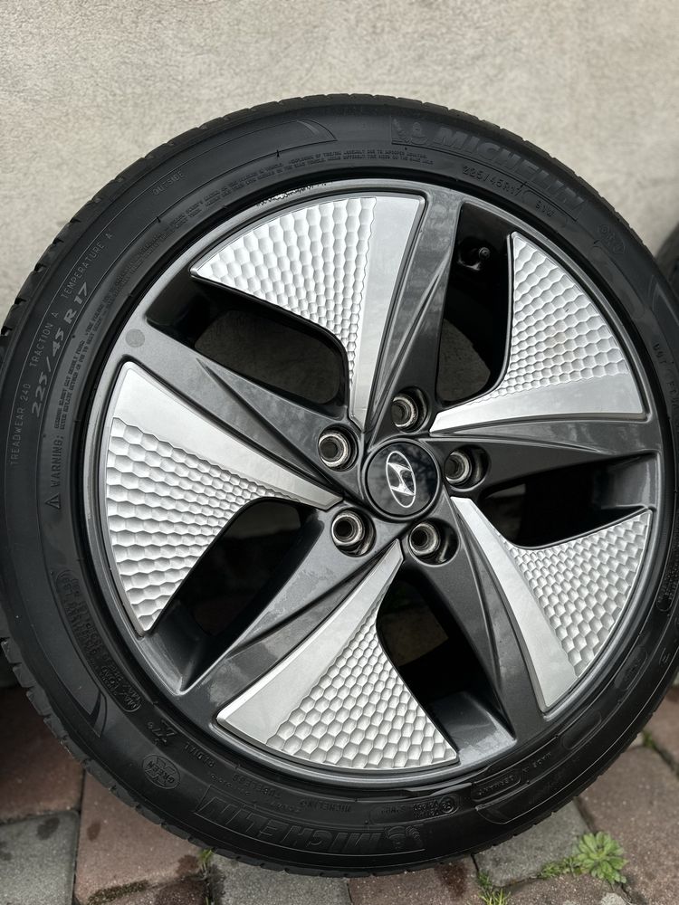 Hyundai ioniq r17 диски резина  225 45 r17 Michelin Primacy 3