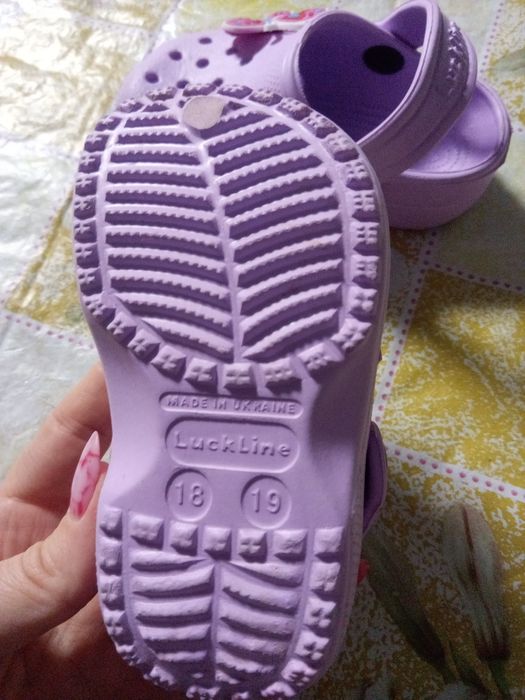 Крокси для дівчинки 18-19