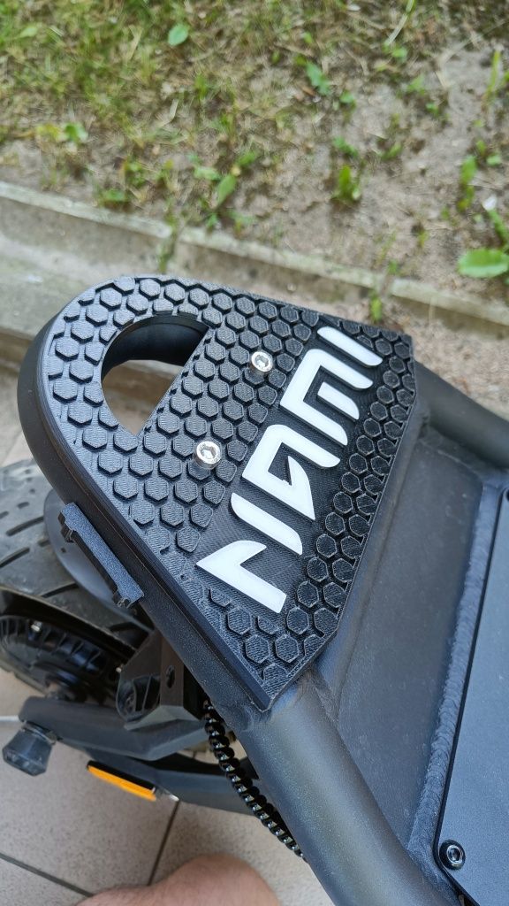 Nami Burn e podnóżek z otworem wydruk 3d z mocnego Hyper ABS
