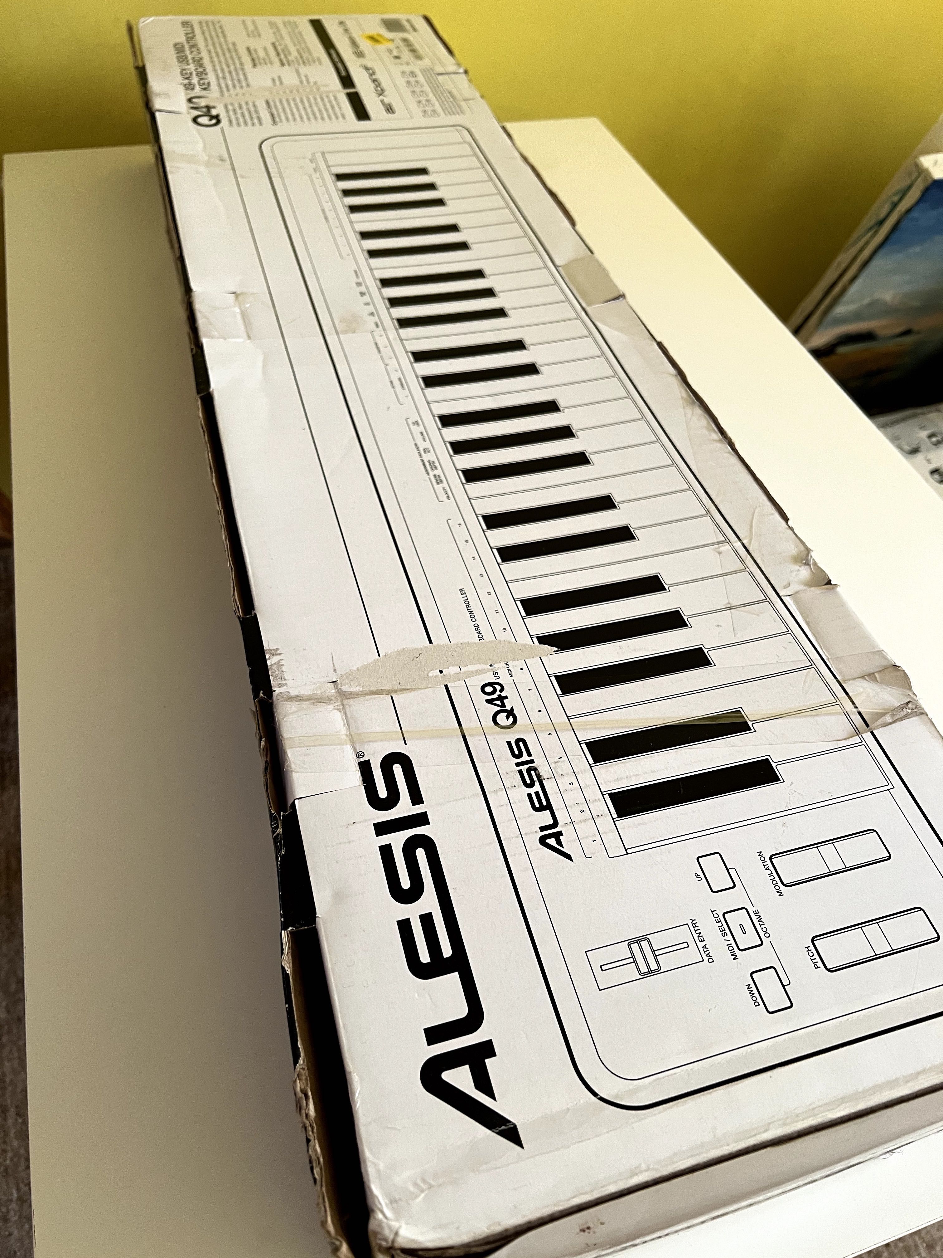 Міді клавіатура Alesis Q49, нова