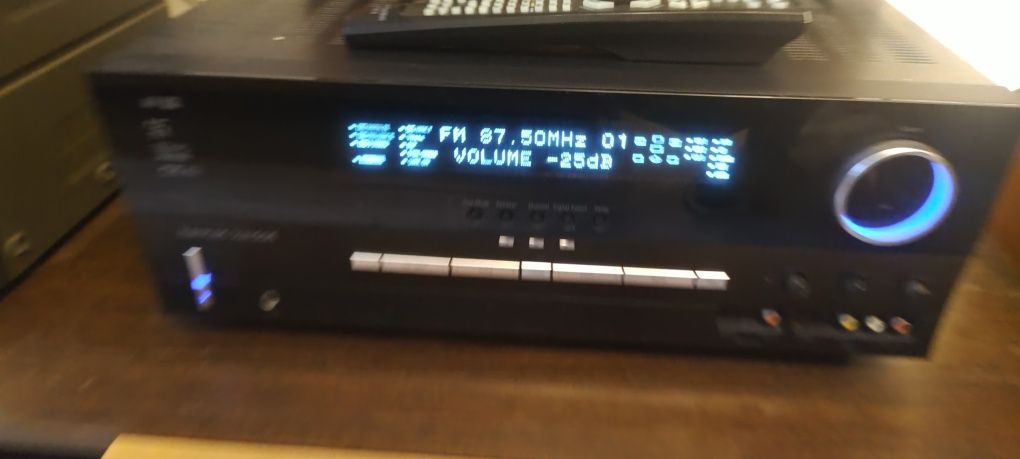 Harman Kardon 135 AV mocny amplituner