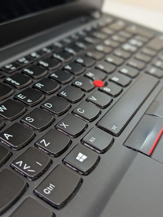 Ноутбук Lenovo ThinkPad T14s G1/i7-10510U/16GB/256M2/FHD/IPS/надійний