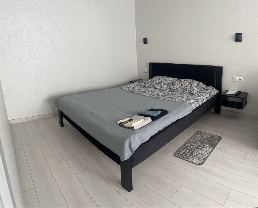 Здам подобово квартиру