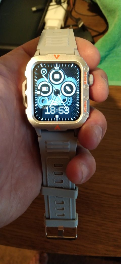 Продам SmartWatch часы.С функцией разговора.