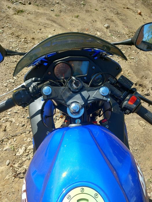 Продам 250f2.     .