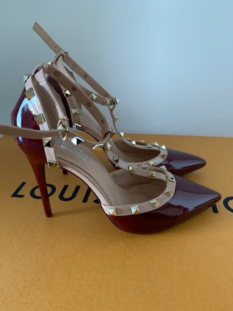 szpilki bordo włoskie ala Valentino 39