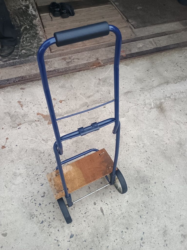 Продам кравчучку, тележка