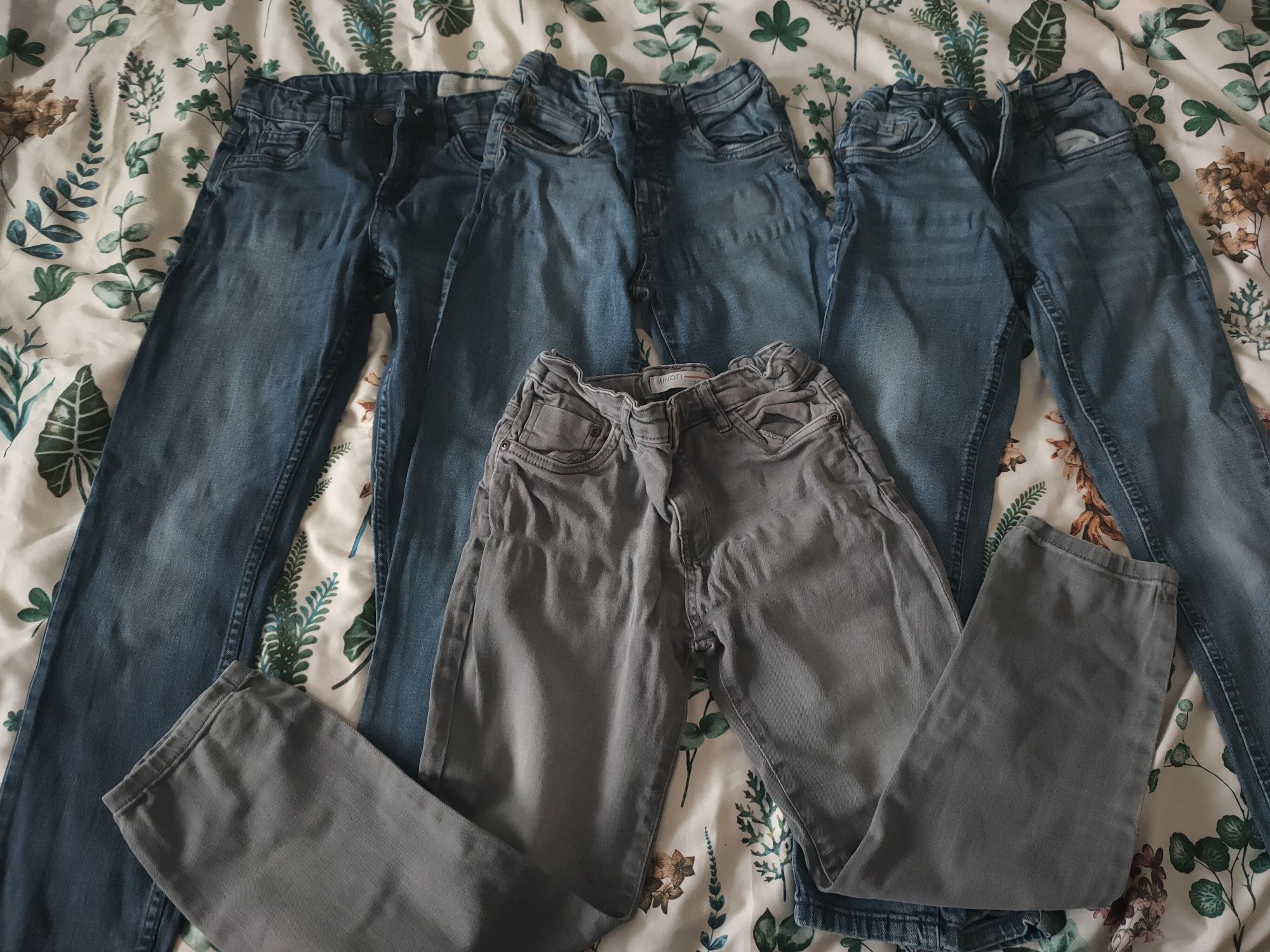Spodnie chłopięce jeansowe 134