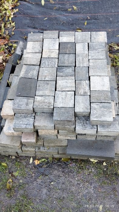 Kostka brukowa około 4 m2