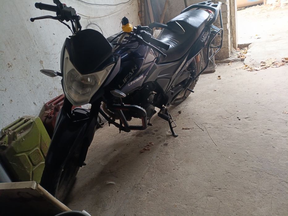 Продам мотоцикл Lifan SityR 200/и