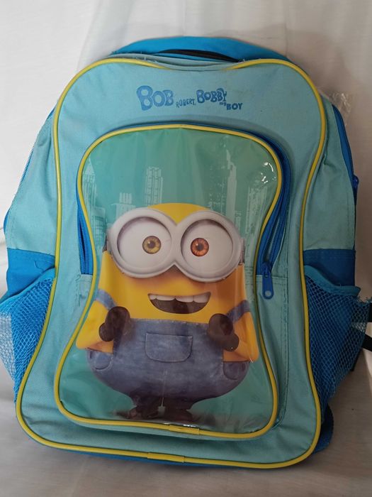 2 Mochilas azuis Minions e Decathlon