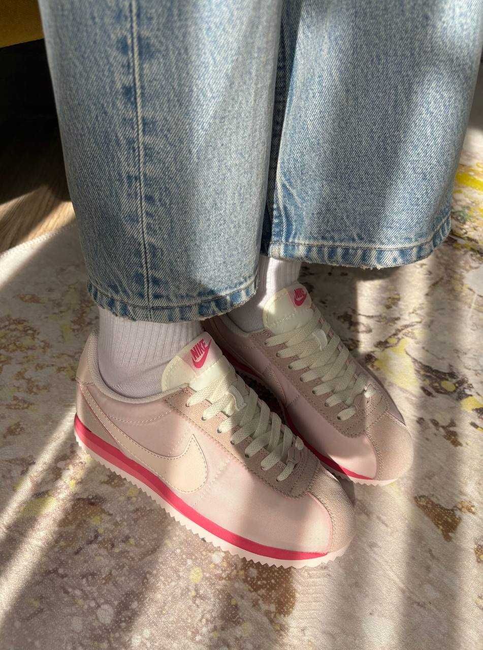 Nike Cortez Light Soft Pink